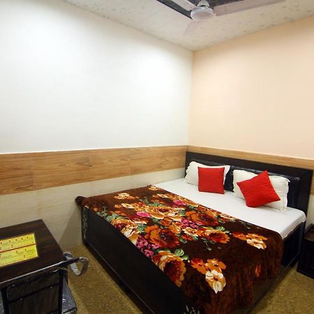Hotel Amron45 Chandigarh Exterior photo