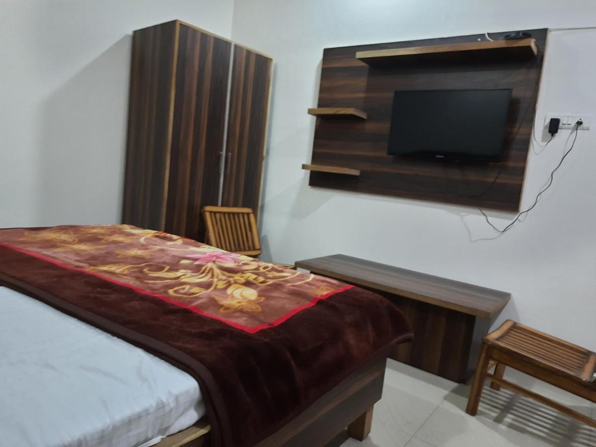 Hotel Amron45 Chandigarh Exterior photo