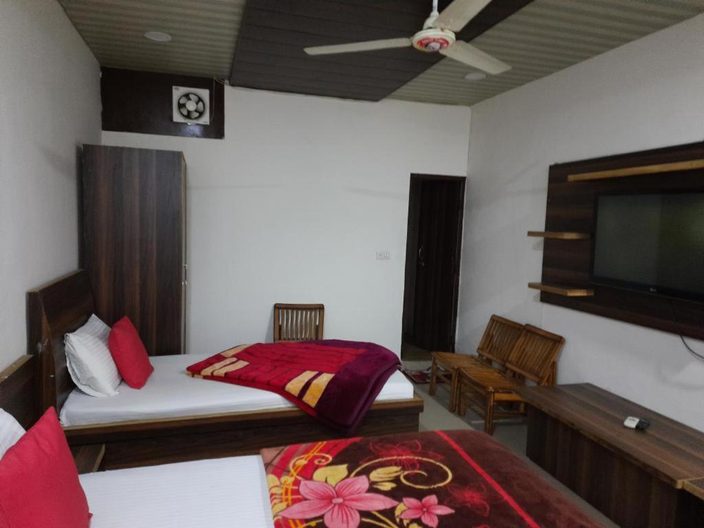 Hotel Amron45 Chandigarh Exterior photo