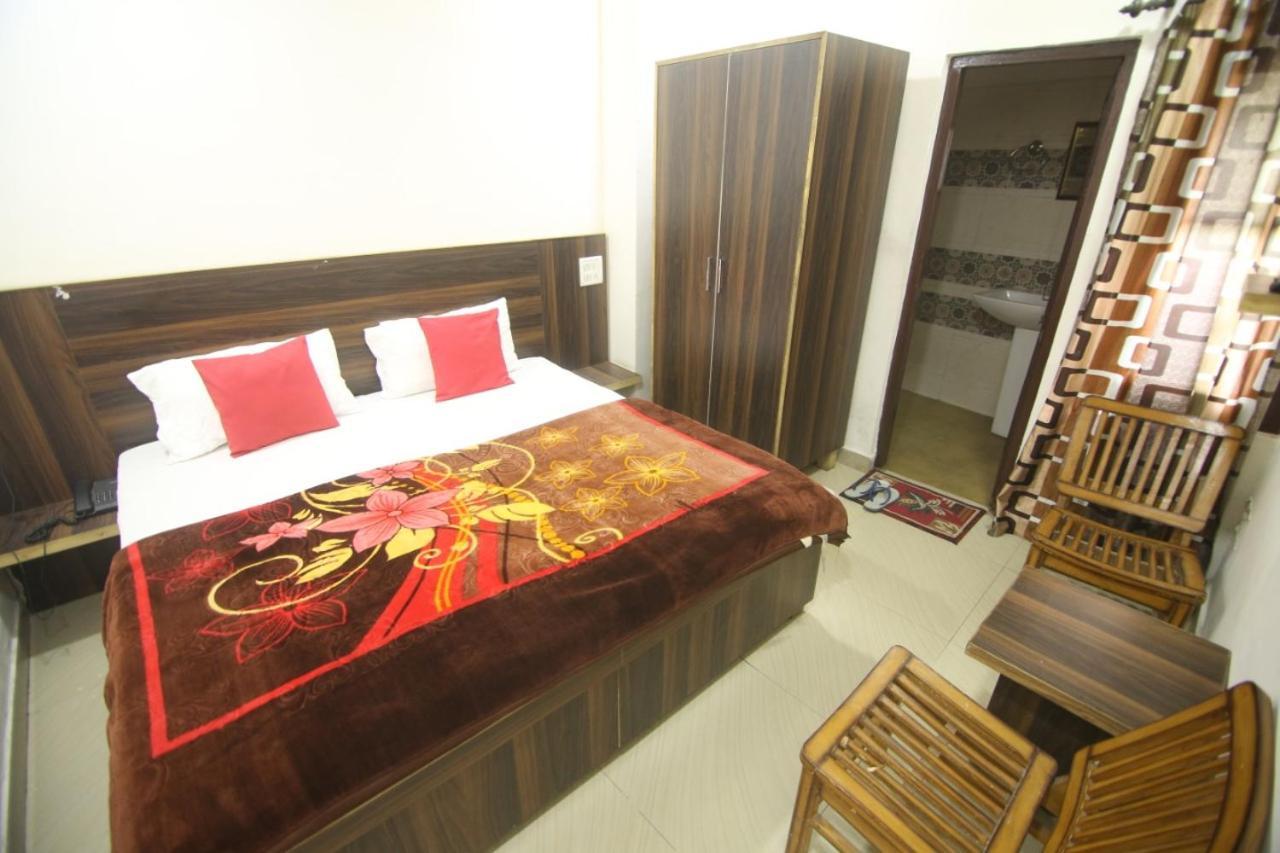 Hotel Amron45 Chandigarh Exterior photo
