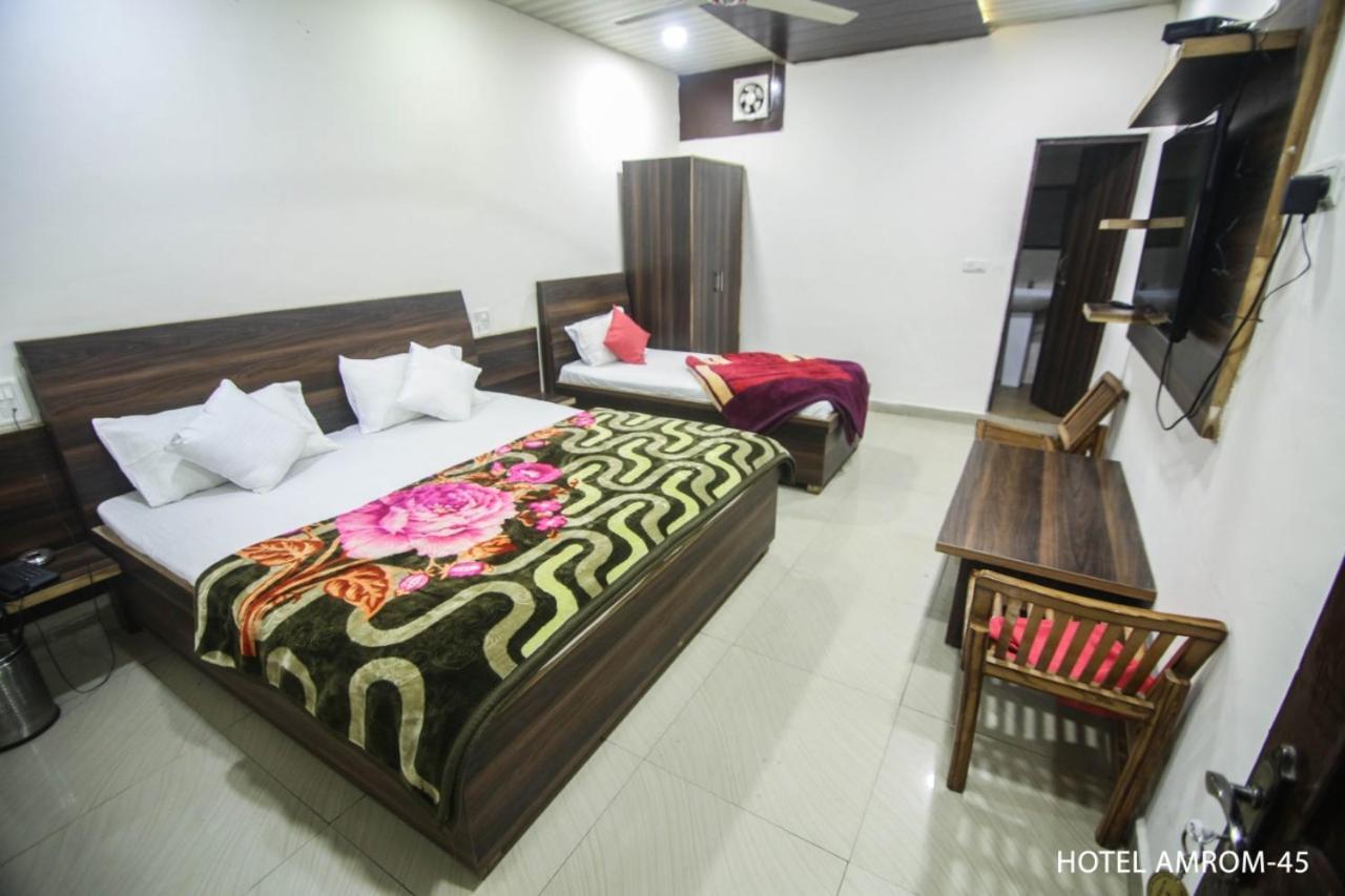 Hotel Amron45 Chandigarh Exterior photo