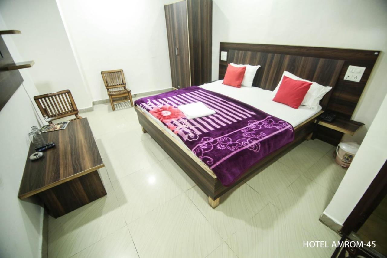 Hotel Amron45 Chandigarh Exterior photo
