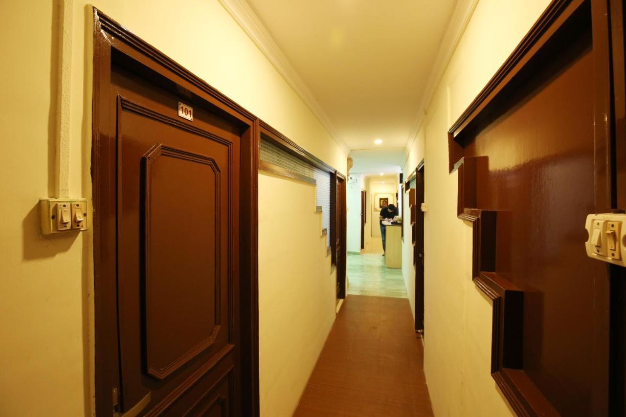 Hotel Amron45 Chandigarh Exterior photo